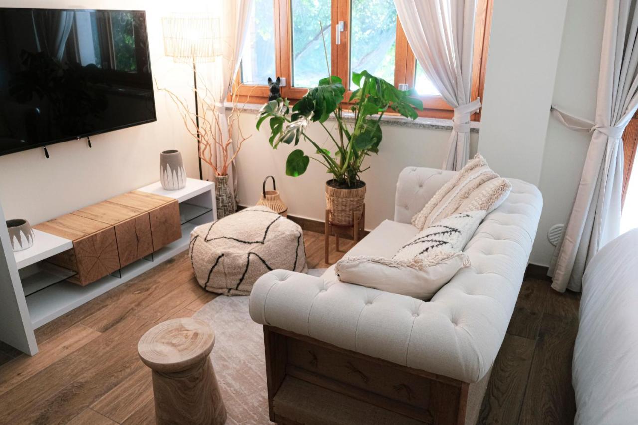 Suite Yenne Cagliari Exteriör bild